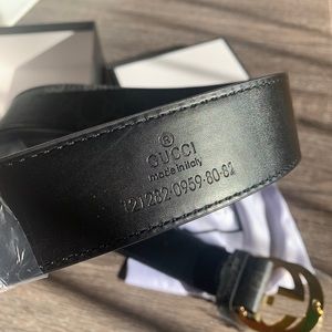 Men’s Gucci belt